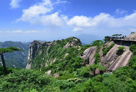 江西南昌-廬山-景德鎮(zhèn)-鄱陽(yáng)湖-三清山(雙飛六天游)